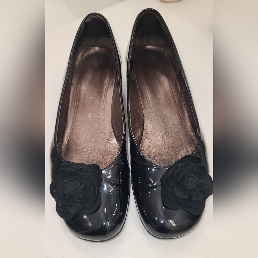 Gabor black patent leather ballerina Flats Floral Applique UK 4 or US 6.5